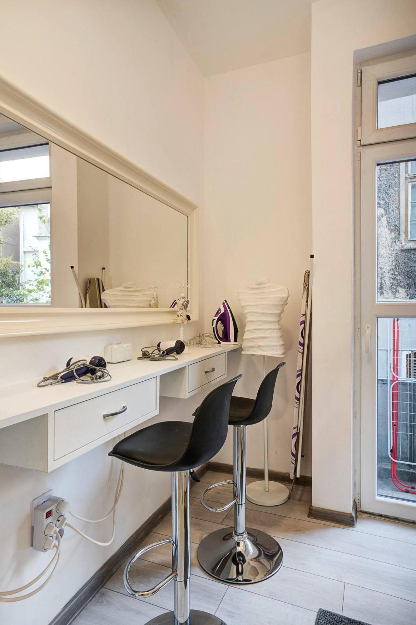 10 Seconds Away From The Main Street, Free Secured Parking Apartment Sofia Exterior photo